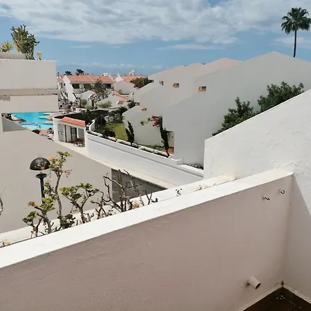 Jasmina En Garden Y Piscina Climatizada דירה אדחה
